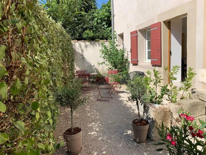 Villa Les Cigales LʼIsle-sur-la-Sorgue Esterno foto
